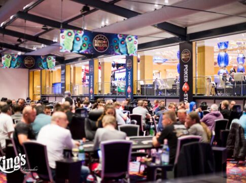 Darko Konrad führt im Finale des King’s GTD Deepstack – €83.790 im Preispool!