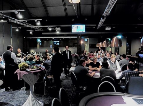 Verrückter Tag 1 beim PLO Auftakt der SH-Pokermeisterschaft im Casino Schenefeld