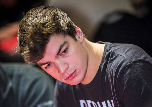 partypoker MILLIONS North America – Paul Michaelis mischt an Tag 2A vorn mit