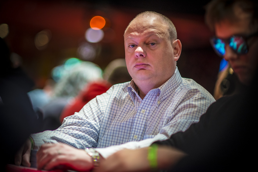 Paul Newey (GBR) Hochgepokert