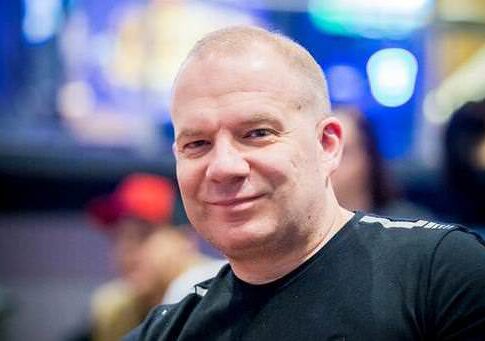 Alexsandar Tomovic holt den Chiplead an Tag 1a des WSOP Circuit Deep Stack Open Event im King’s!