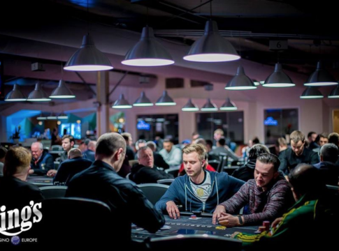 Monsterstack Madness – Aaron Brackmann erobert die Spitze im Main Event