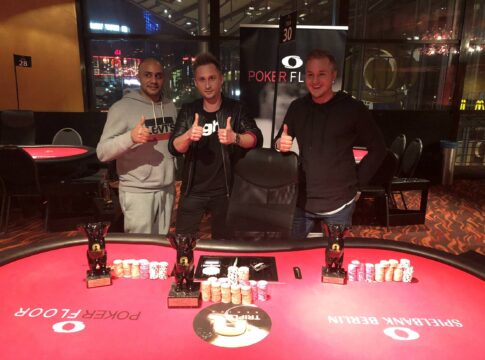 Mariusz Yurkow gewinnt nach 3-Way Deal das Triple A Series Main Event!
