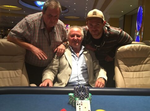 Ernst Schnelzer siegt nach 3-way Deal beim King´s Mega Stack Turbo am Dienstag
