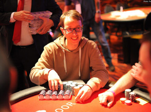 Andreas Mitsch führt im Finale des WPT Deepstacks Berlin Main Event – €129.510 warten auf den Sieger!