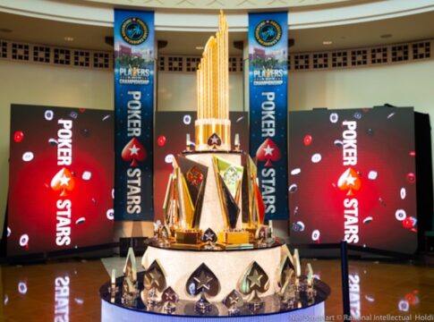 PCA 2019 $25k High Roller – Verhaltener Start der Deutschen, Lucas Reeves übernimmt die Führung nach Tag 1