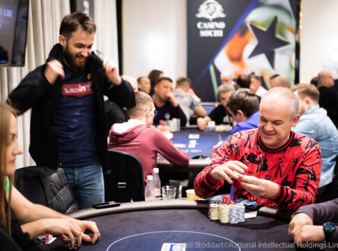 EPT Sochi Main Event – Bubble geplatzt, Aleksandr Denisov auch nach Tag 2 Chipleader!