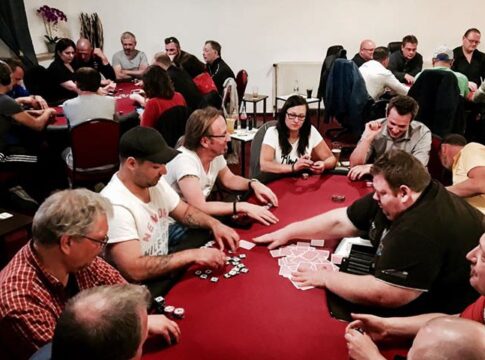 Volles Haus beim ersten WPT Seminole Hard Rock Poker Showdown Starttag