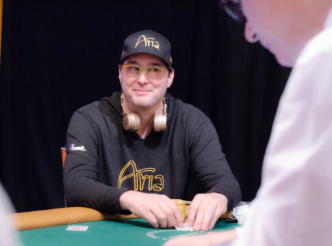WSOP 2021 Tag 7 – Hellmuth Short unter den letzten Fünf im Bracelet-Rennen