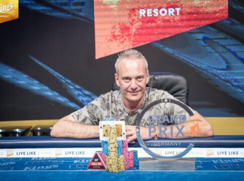 Martin Vaclavic schnappt sich die Trophäe beim partypoker Grand Prix Germany im King’s