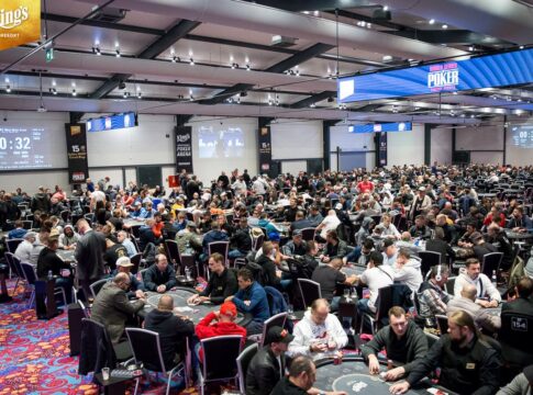 WSOPC Bounty Hunter im King’s nimmt 2.000 Entries ins Visier, Kabrhel bleibt vorne