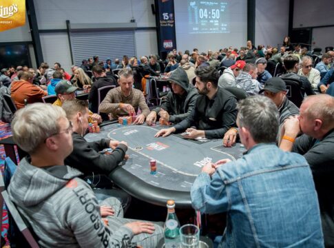 Yakimov stürmt an die Spitze des WSOPC Mini Main Event!