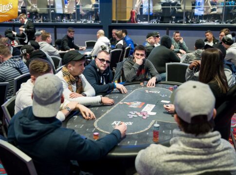 „Demba“ übernimmt die Führung beim EPM Main Event im King’s