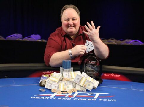 Rekord ausgebaut! Greg ‚FossilMan‘ Raymer gewinnt fünften HPT-Titel