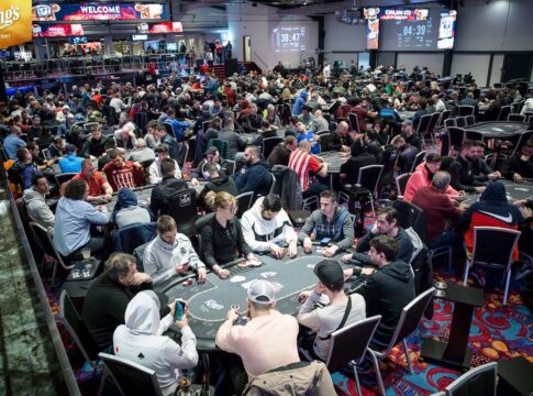 Spanier dominieren auch den zweiten SPF Main Event Starttag im King‘s