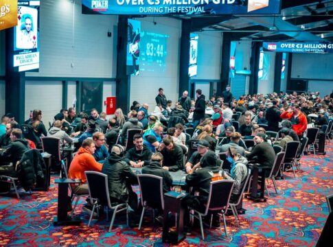 WSOPC: Tomas Sujeta führt NLH FiftyStack Ring Event #3 im King’s Resort an