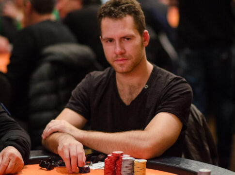 Daniel Cates löst seine Wettschuld ein – „Phil ist der bessere PLO-Spieler!“