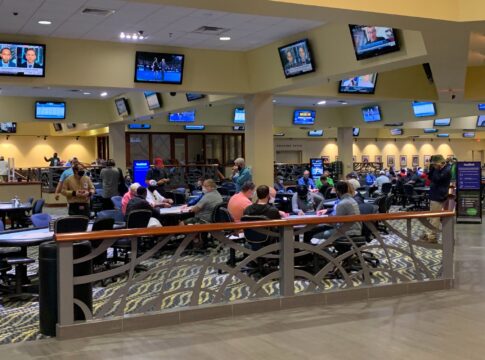 Auch das BestBet in Jacksonville hat den Pokerraum geöffnet
