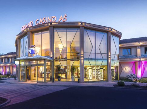 Dominik Martan siegt im Grand Casino Aš