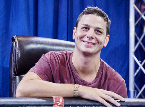 Mario Eder geht als Chipleader ins Finale des GCOP Kick-Off Events im Kings!