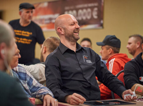 Frank Elste siegt beim Friday 7K im Grand Casino Aš nach Deal