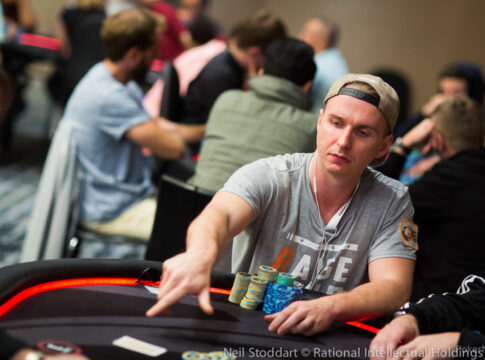 PokerStars – Spieler bezwingt das $1k Sunday Supersonic!