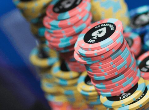 „Nosnibourbos“ überragt auf PokerStars mit Sieg und Platz zwei