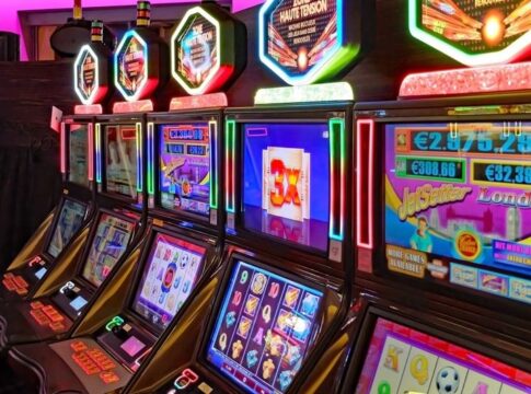 Kreativ und beliebt: Berühmte Slot-Games und ihre Erfinder