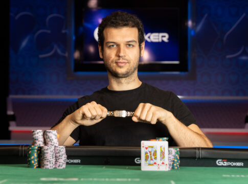 Michael Addamo triumphiert beim WSOP 50k High Roller und casht $1.132.968!