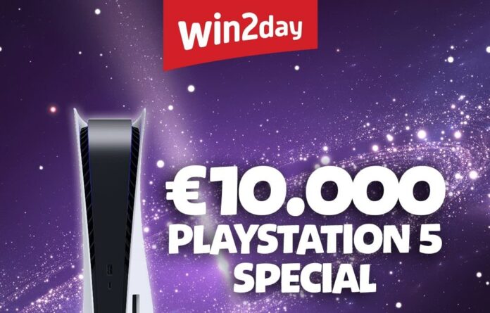 facebook-10k-playstation5-11-2021_1080x1080_datum_logo