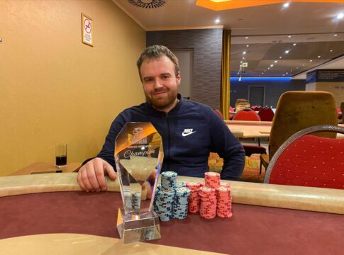 GRND LIVE 2021: Deal zu dritt beim Opener im Grand Casino Aš