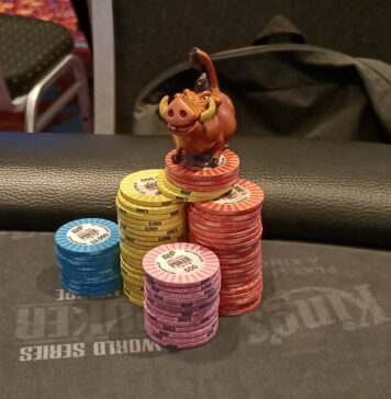 WSOPE Main Day 2 Card Protector