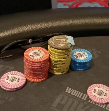 WSOPE Main Day 2 Card Protector