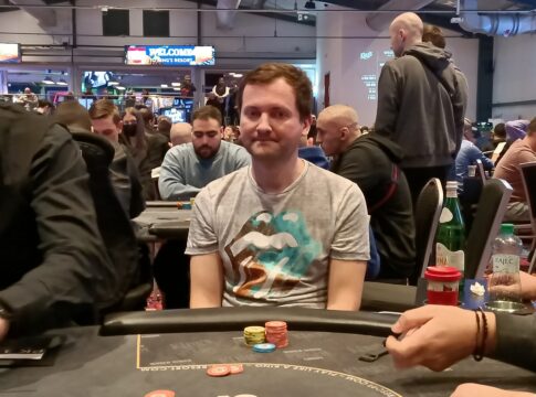Tscheschischer Pro Mrakeš geht als Chipleader ins FPF-Finale