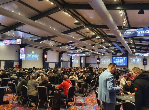 „Menotti“ übernimmt den Chiplead der PlayerOne Poker Tour – Overlay droht!