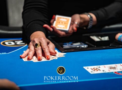 Deal beim Low Buy-in Big Stack im Grand Casino Liechtenstein