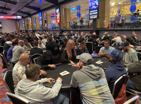Die Ruhe vor dem Sturm! – Bis jetzt 383 Entries beim WOLF Millionaire im King’s!