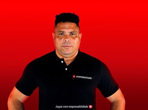 Fußballlegende Ronaldo unterschreibt erneut bei PokerStars