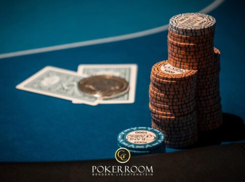 Deal zu fünft beim Grand Stack in Liechtenstein