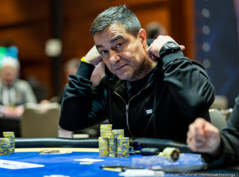 Hossein Ensan mit Stack in Tag 2 des WPT Everyone for One Drop!