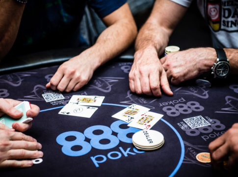 Poker Wahrscheinlichkeiten Tabellen zu Ihrem Vorteil nutzen
