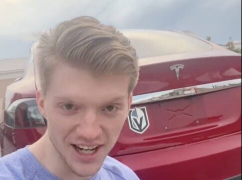 Daniel Negreanu verkauft Landon Tice seinen alten Tesla