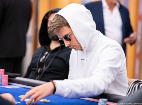 Er ist auf PokerStars nicht zu stoppen: Sieg im $1.050 Battle Royale!