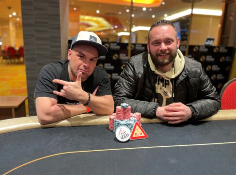 Doxxxe und Petka010 sind die Champs beim Saturday Deepstack in Asch