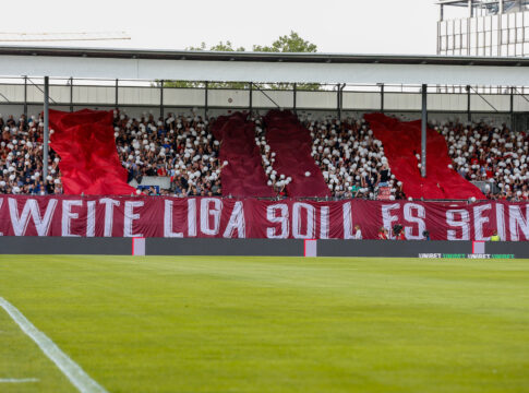 Fußball 3. Liga – 4 Mannschaften kämpfen um den Aufstieg am letzten Spieltag