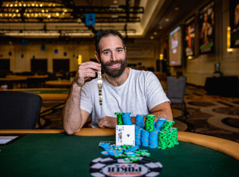 WSOP Event #94 – Alex Keating shippt das 5k NLH 8-Max – Löffler bester DACH-Grinder!