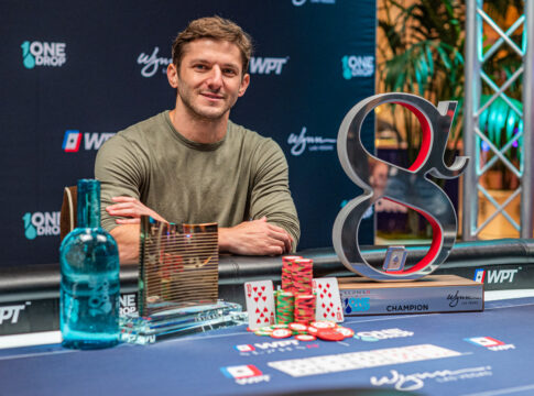 Jonathan Jaffe fährt beim Alpha8 for One Drop die Ernte von über $1,5 Millionen ein!