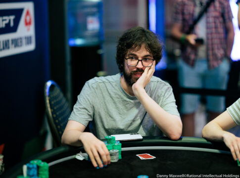 UKIPT Brighton: Triple Crown für Nitsche greifbar? DE-Doppelführung!