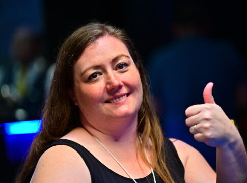 Bloechlinger und Mrakeš kämpfen unter den letzten 36 um den WSOPC FiftyStack-Ring!