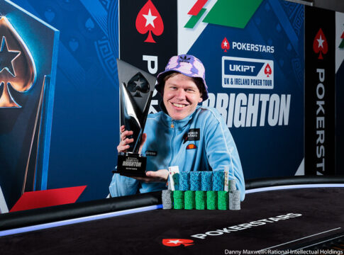 Spragg schlägt Nitsche und holt die UKIPT Brighton!